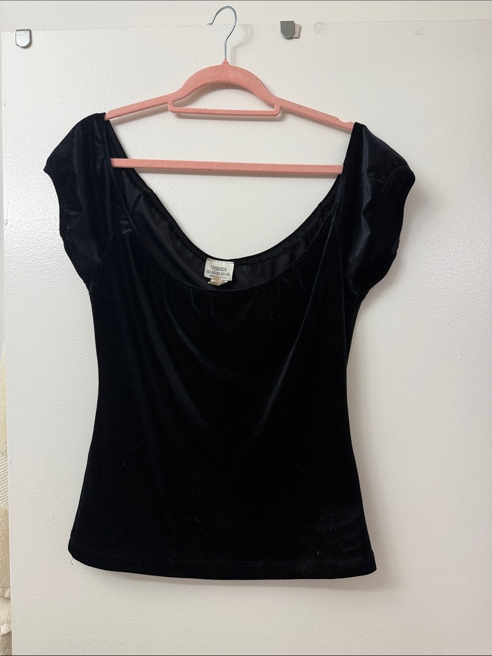 Vintage Black Velvet Stretch Scoop Neck Women’s Top